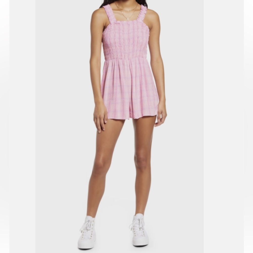 NWT BP. Smocked Bodice Shorts Romper In Pink Geodot Plaid Size Small